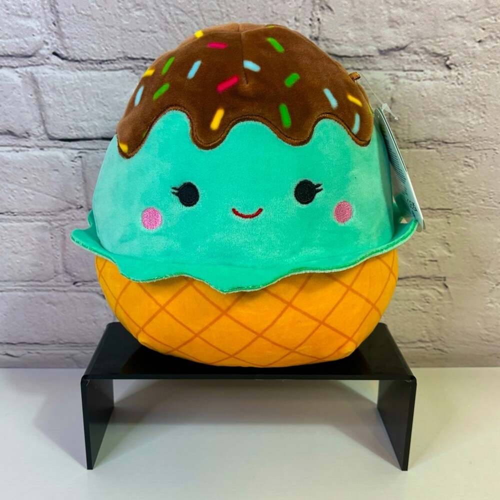 Last Chance!!! NWT Squishmallow MAYA The Mint Ice Cream Cone 8 inches